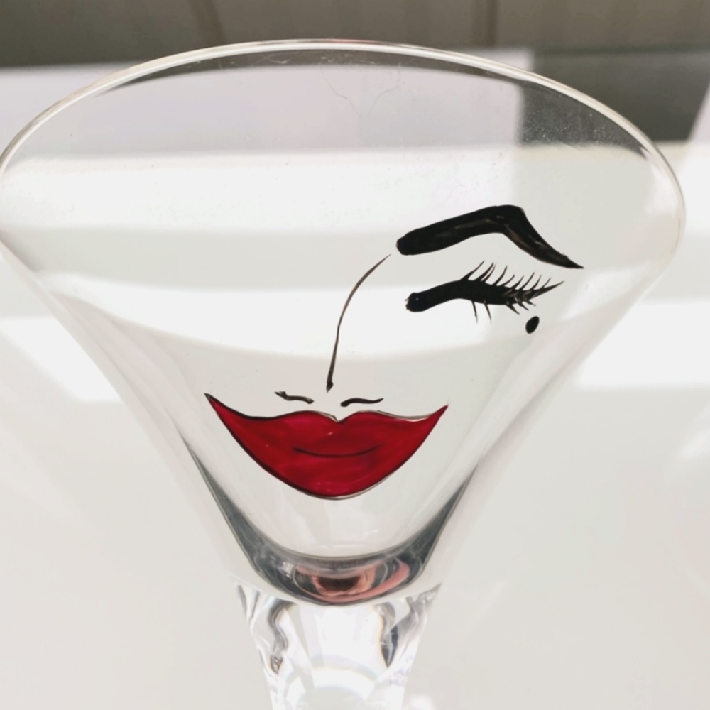 Lolita "Flirtini" Handpainted Martini Glass 7 oz.